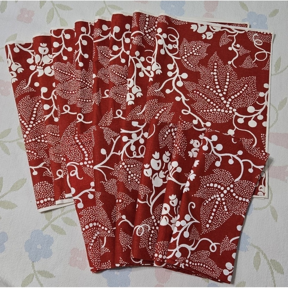 Pottery Barn Fabric Placemats (8) & Napkins (6)